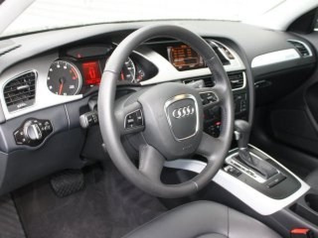 Audi A4 2012 photo 4