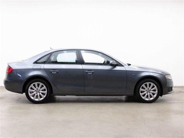 Audi A4 2012 photo 1