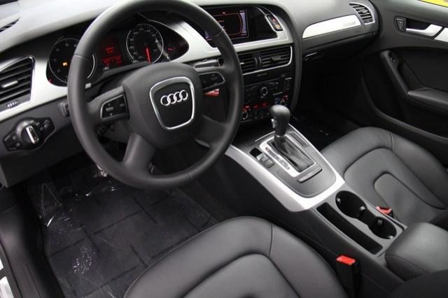 Audi A4 2012 photo 1