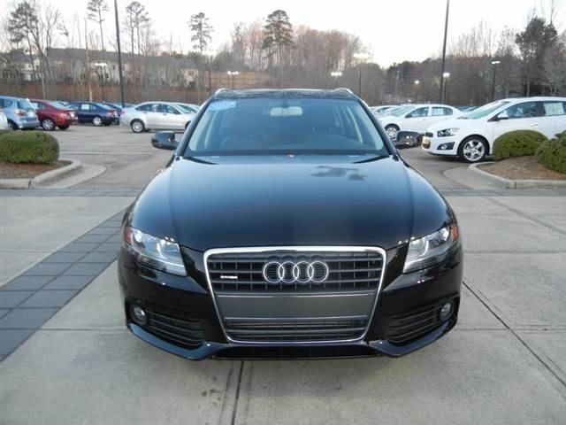 Audi A4 2012 photo 2