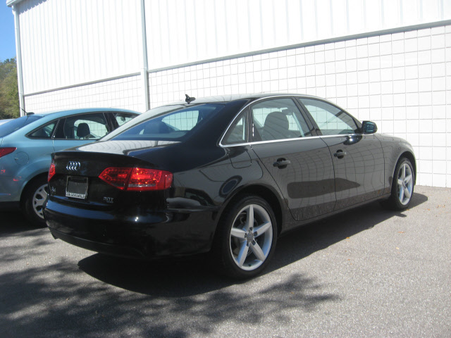 Audi A4 2012 photo 1