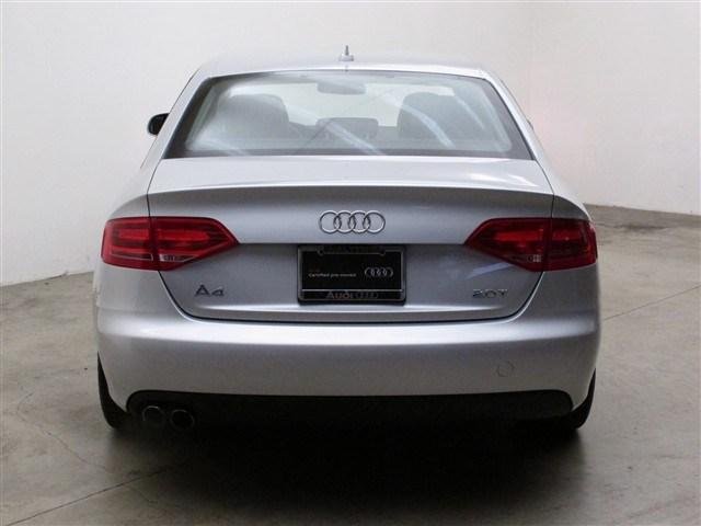 Audi A4 2012 photo 5