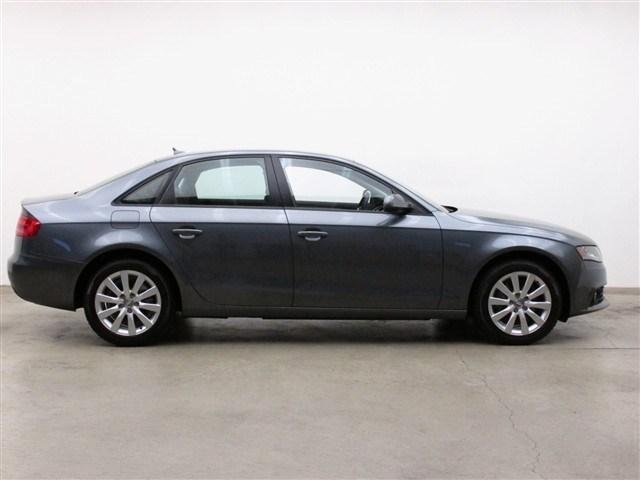 Audi A4 2012 photo 3