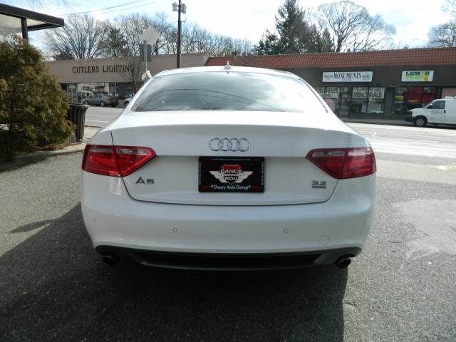 Audi A5 2009 photo 3