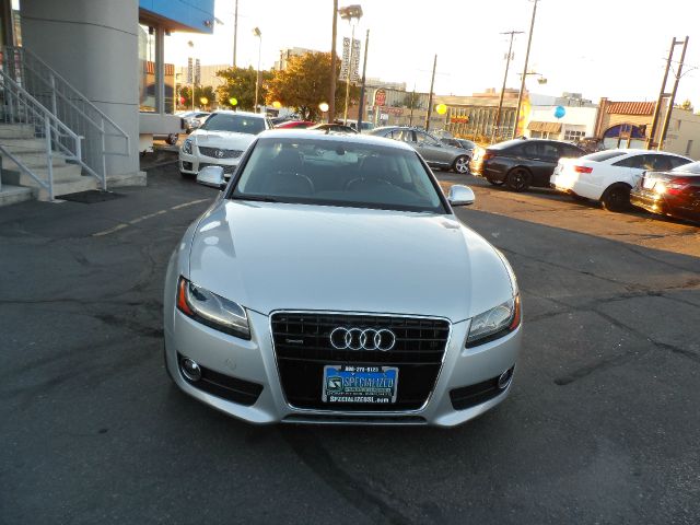 Audi A5 2009 photo 2