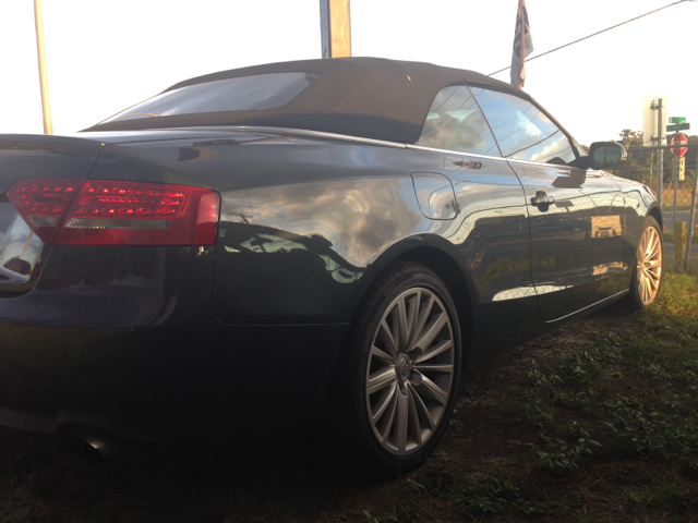 Audi A5 2010 photo 2