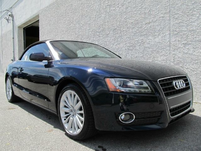 Audi A5 2010 photo 2