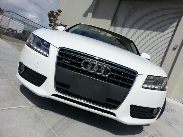 Audi A5 2010 photo 1