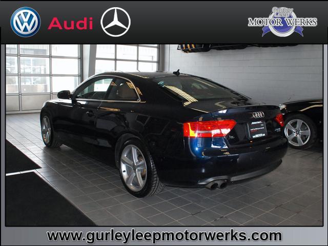 Audi A5 2010 photo 2