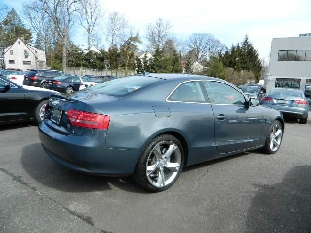 Audi A5 2011 photo 1