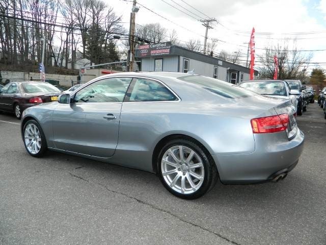 Audi A5 2011 photo 4