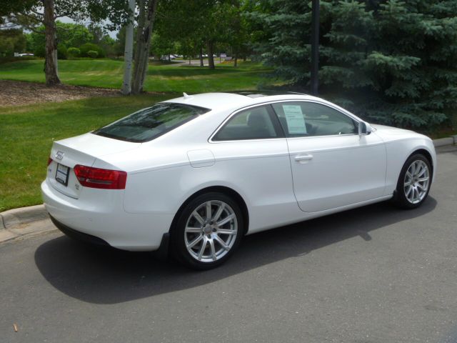 Audi A5 2011 photo 4