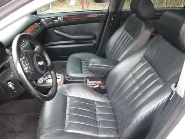 Audi A6 2000 photo 2