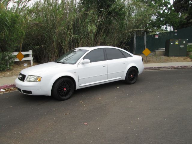 Audi A6 2000 photo 9