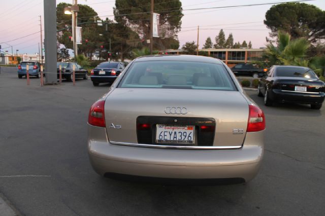 Audi A6 2000 photo 9