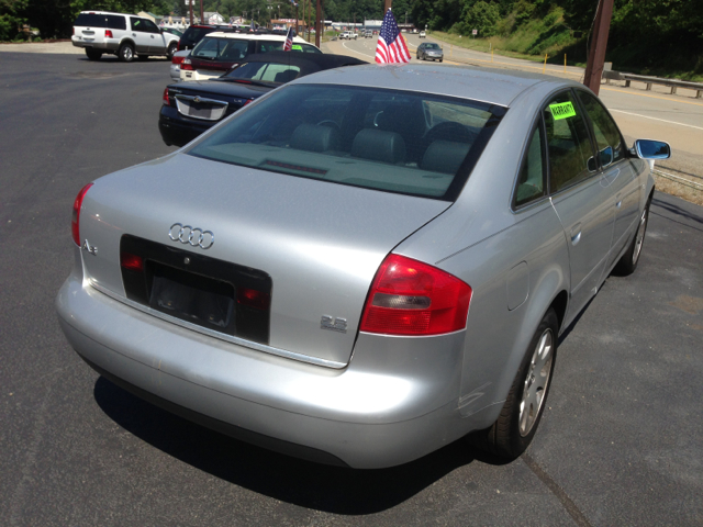 Audi A6 2001 photo 2