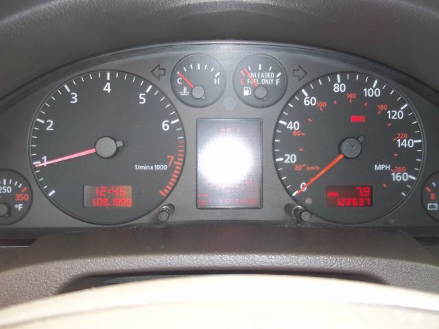 Audi A6 2001 photo 12