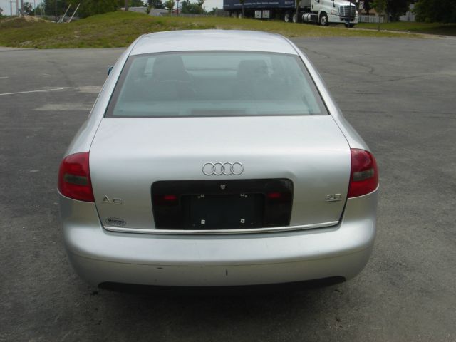 Audi A6 2 Sedan