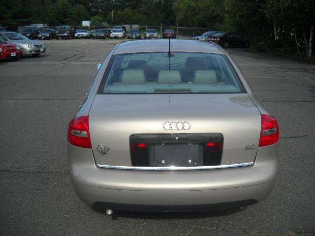 Audi A6 2 Sedan