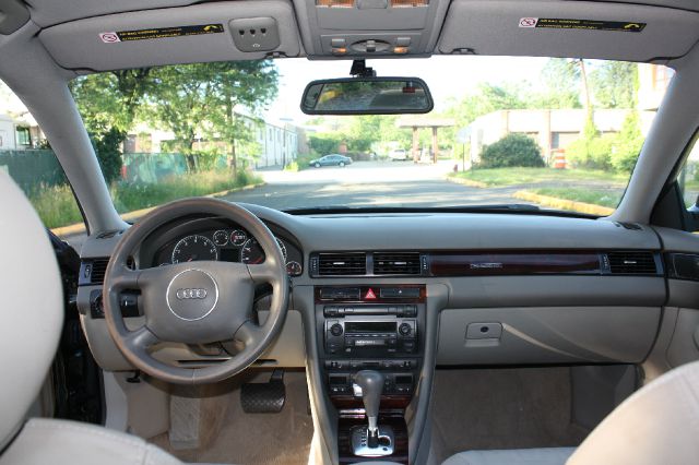 Audi A6 2002 photo 2