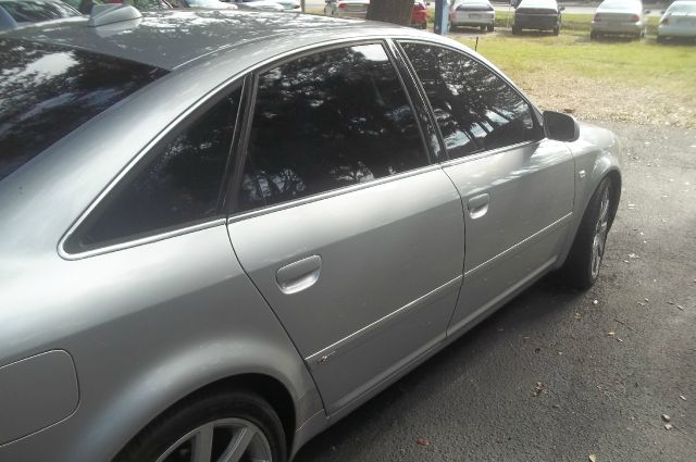 Audi A6 2004 photo 2