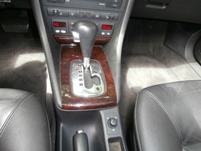 Audi A6 2004 photo 16