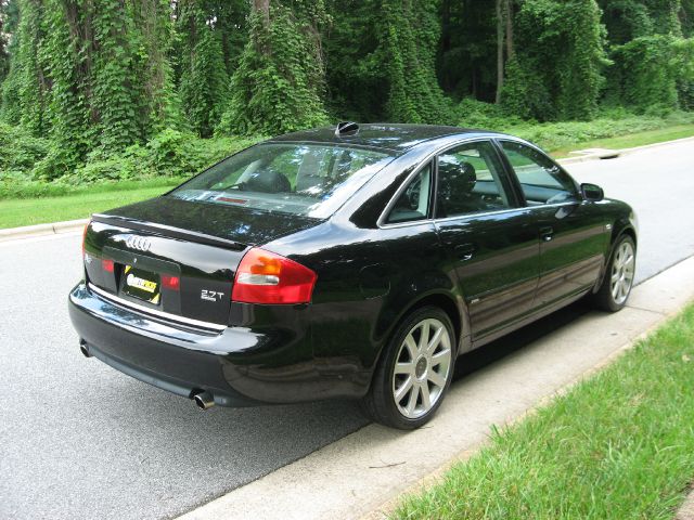 Audi A6 2004 photo 2