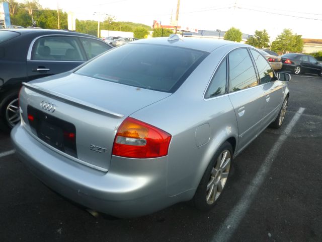 Audi A6 2004 photo 2