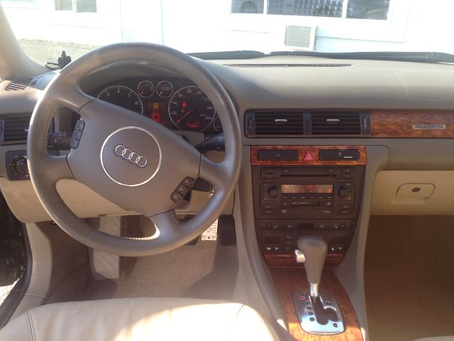 Audi A6 2004 photo 11