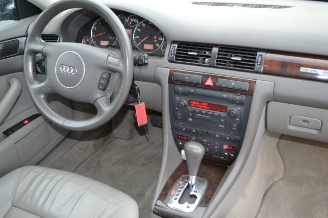 Audi A6 2004 photo 3