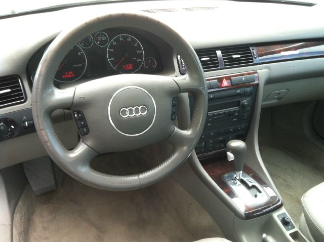 Audi A6 2004 photo 3