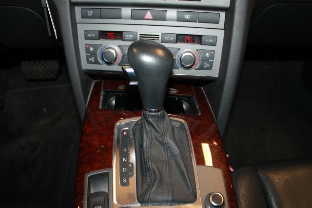 Audi A6 2005 photo 2