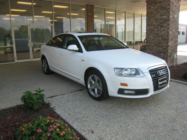 Audi A6 2010 photo 2