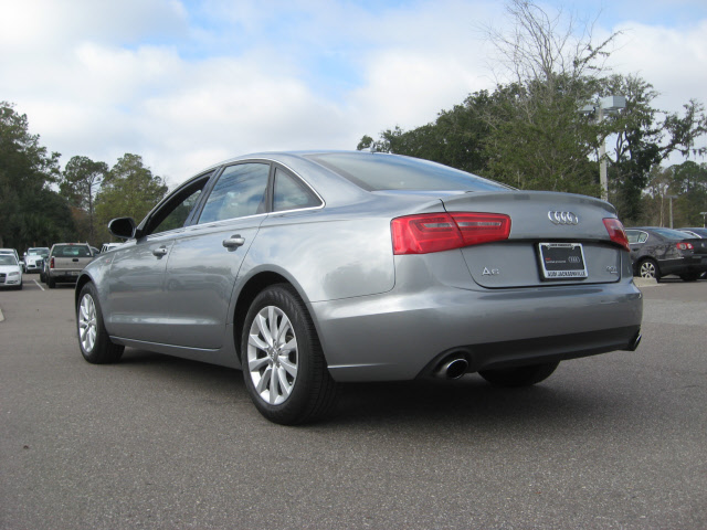 Audi A6 2012 photo 2