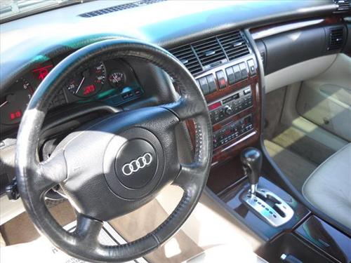 Audi A8 1999 photo 4