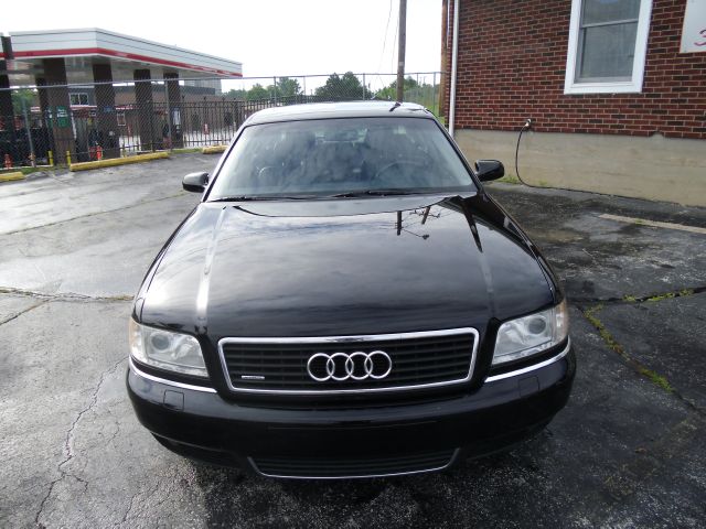 Audi A8 2001 photo 1