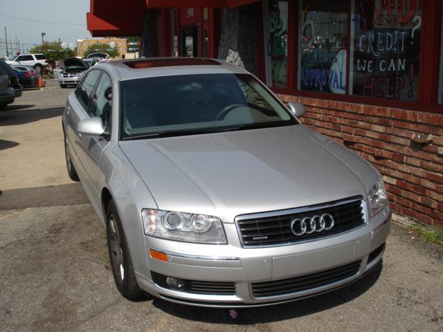 Audi A8 2004 photo 1