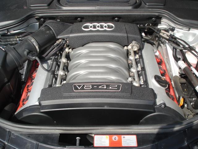 Audi A8 2004 photo 2