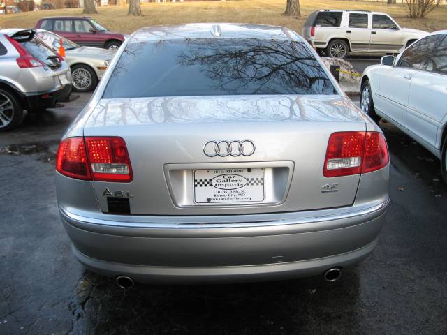 Audi A8 2004 photo 2