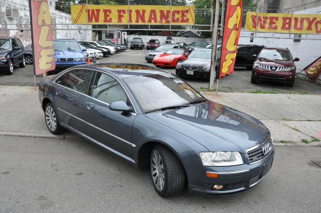 Audi A8 2004 photo 4