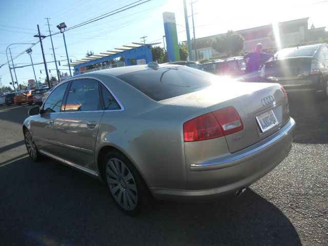 Audi A8 2004 photo 1