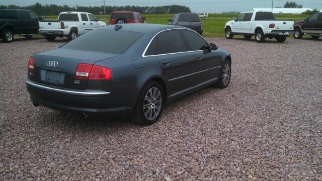 Audi A8 2004 photo 1