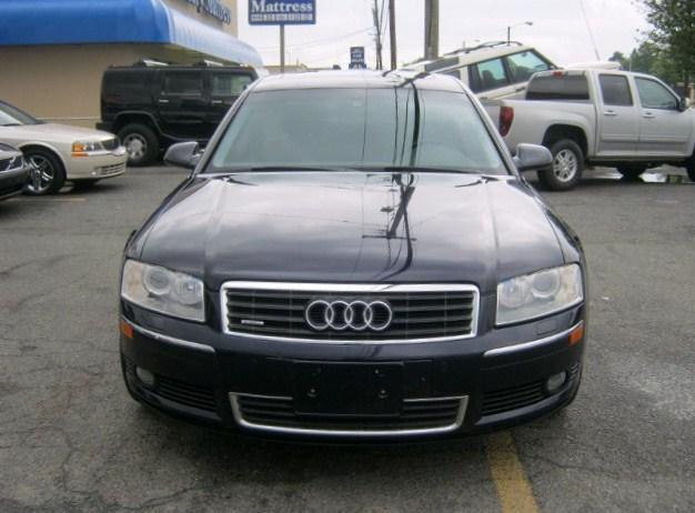 Audi A8 2004 photo 1