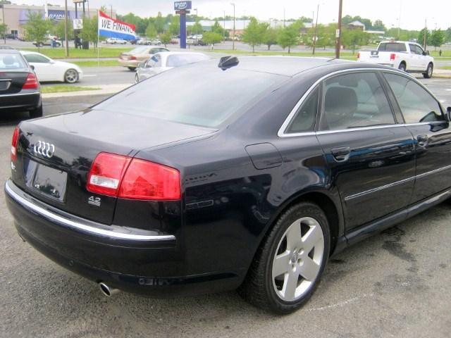 Audi A8 2004 photo 4