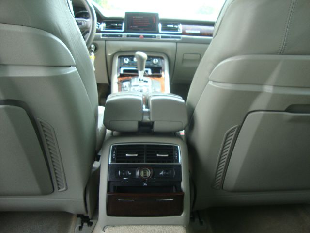 Audi A8 2004 photo 30