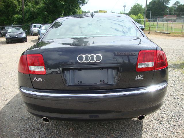 Audi A8 2004 photo 38