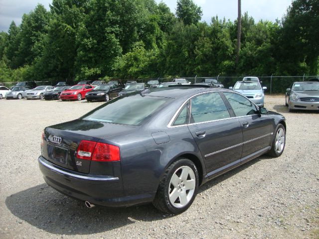 Audi A8 2004 photo 39