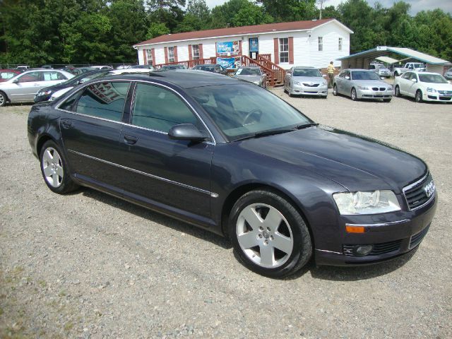 Audi A8 2004 photo 40