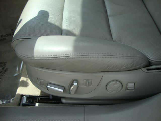 Audi A8 2004 photo 6