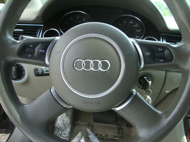 Audi A8 2004 photo 7